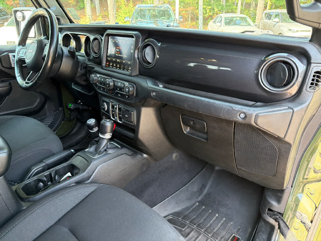 Used 2022 Jeep Gladiator Sport AWD/4WD image 15