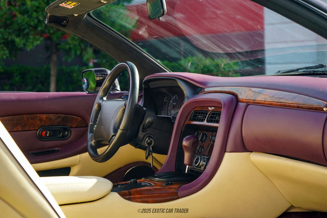 Used 1998 Aston Martin DB7 Volante image 53