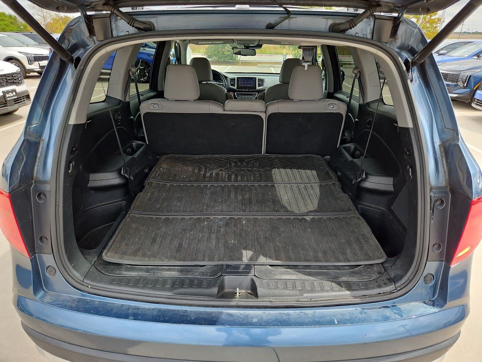 Used 2017 Honda Pilot Touring image 34