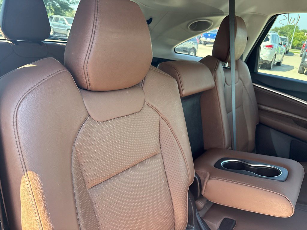 Used 2020 Acura MDX w/ Technology Package AWD/4WD image 31
