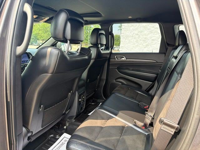 Used 2019 Jeep Grand Cherokee Altitude AWD/4WD image 15