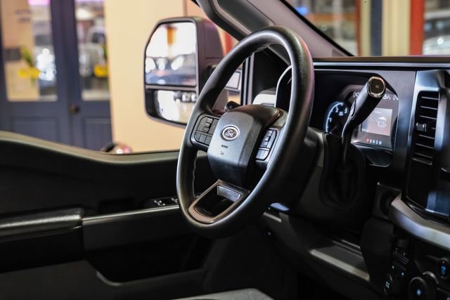 Used 2025 Ford F350 XLT AWD/4WD image 16