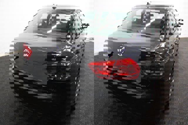 Used 2015 Volkswagen Passat 1.8T Wolfsburg Edition image 7