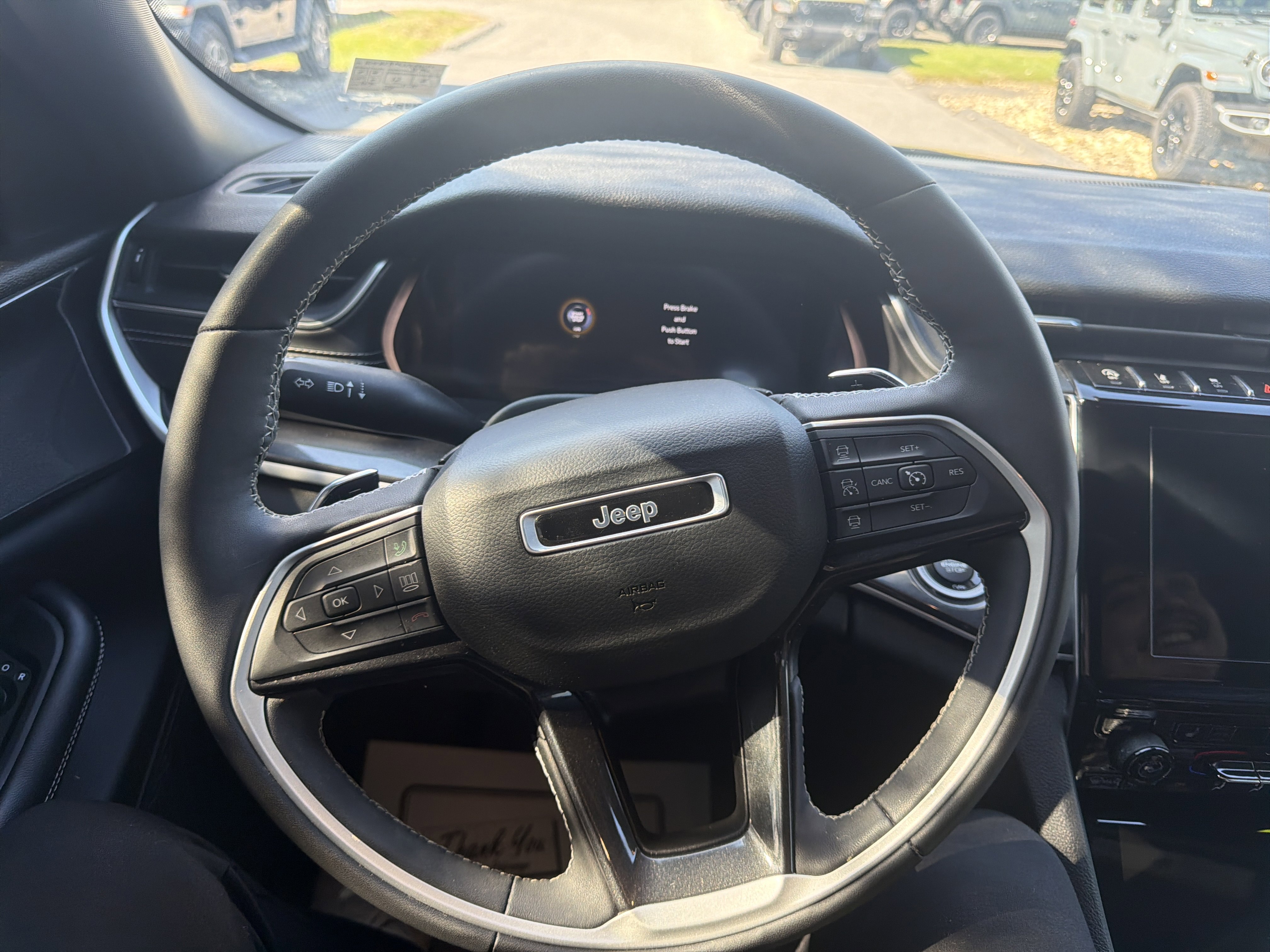 Used 2023 Jeep Grand Cherokee Altitude image 20