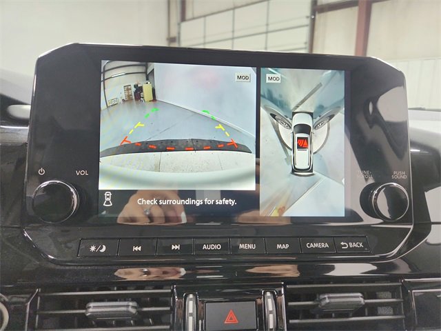 Used 2024 Nissan Pathfinder Platinum w/ Lighting Package (N93) image 30