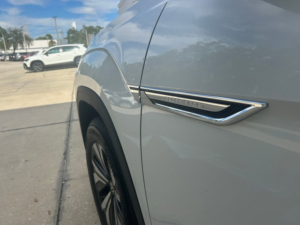 New 2026 Volkswagen Atlas Cross Sport SE image 28