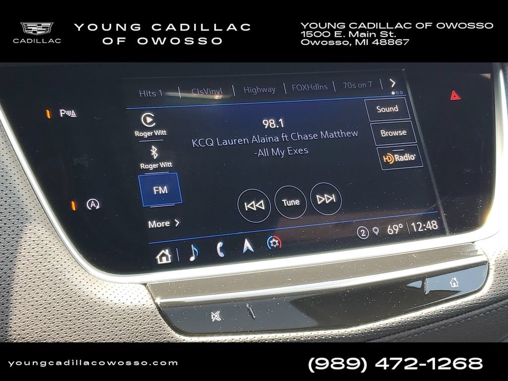 Used 2024 Cadillac XT5 Premium Luxury w/ LPO, Floor Liner Package AWD/4WD image 17