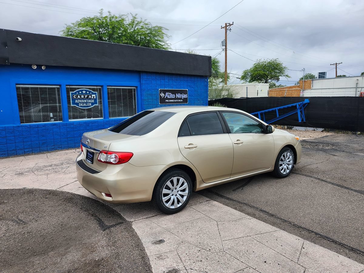 Used 2013 Toyota Corolla LE FWD image 10