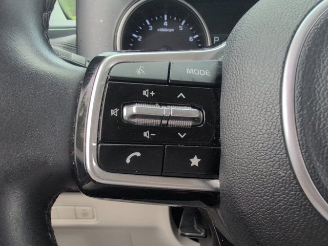 Used 2024 Kia Carnival LX image 20