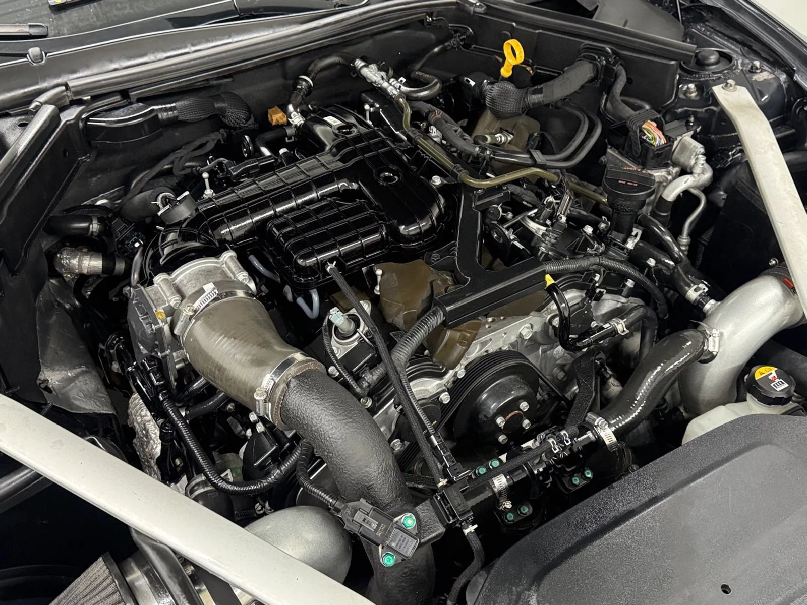 Used 2018 Kia Stinger GT2 AWD/4WD image 45