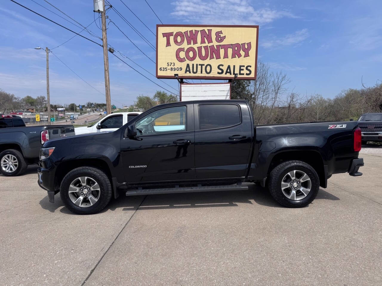 Used 2016 Chevrolet Colorado Z71 AWD/4WD image 4