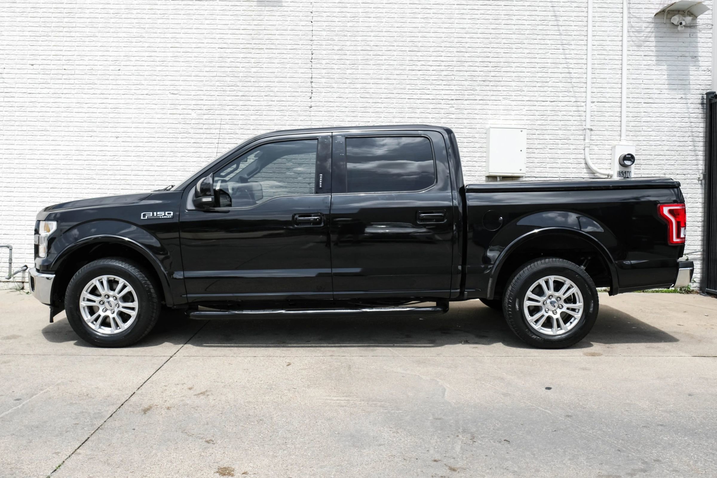 Used 2017 Ford F150 Lariat RWD image 10