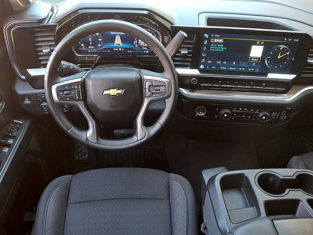 Used 2024 Chevrolet Silverado 1500 LT image 12