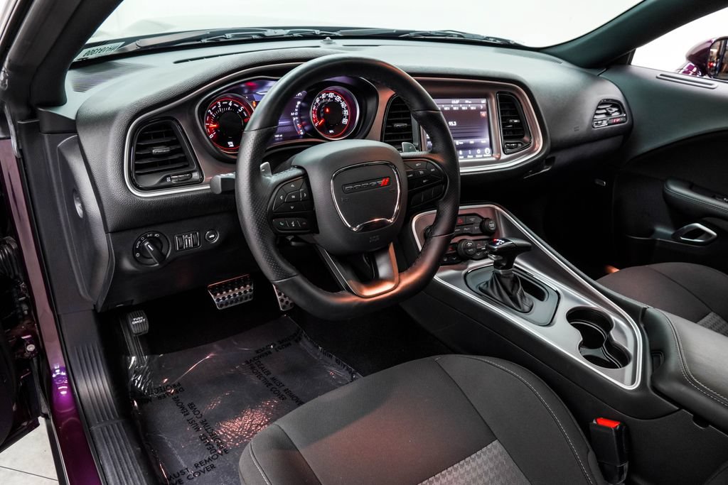 Used 2022 Dodge Challenger R/T Scat Pack RWD image 19