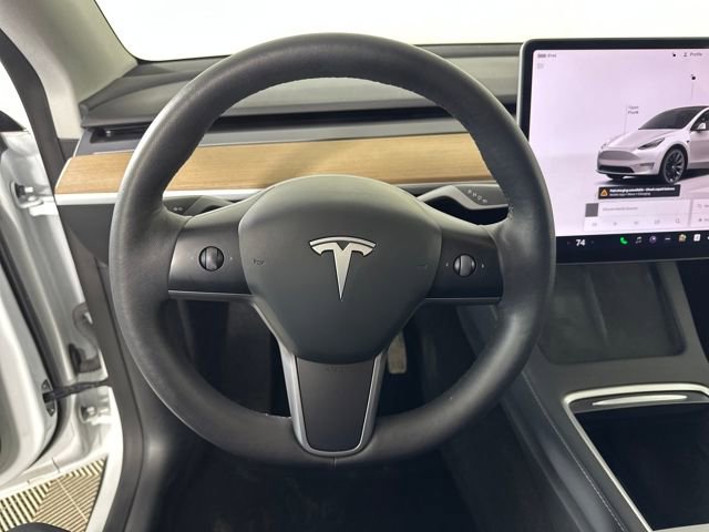 Used 2023 Tesla Model Y Long Range image 14