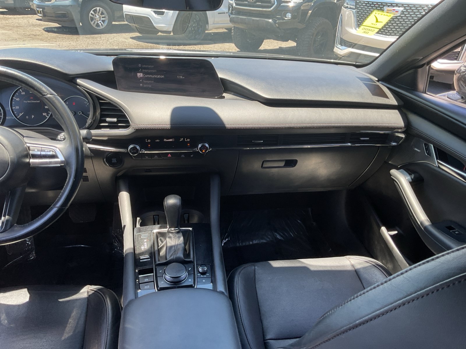 Used 2020 MAZDA MAZDA3 Hatchback w/ Premium Package FWD image 16