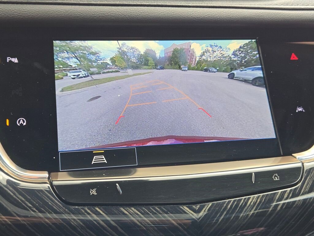 Used 2023 Cadillac XT6 Premium Luxury image 31