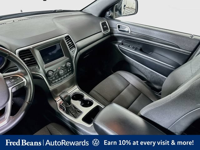 Used 2019 Jeep Grand Cherokee Laredo AWD/4WD image 27