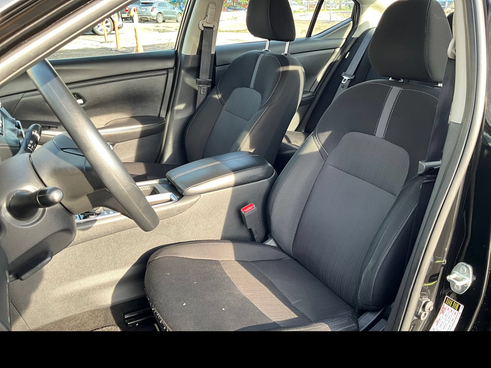 Used 2025 Nissan Sentra SV FWD image 8