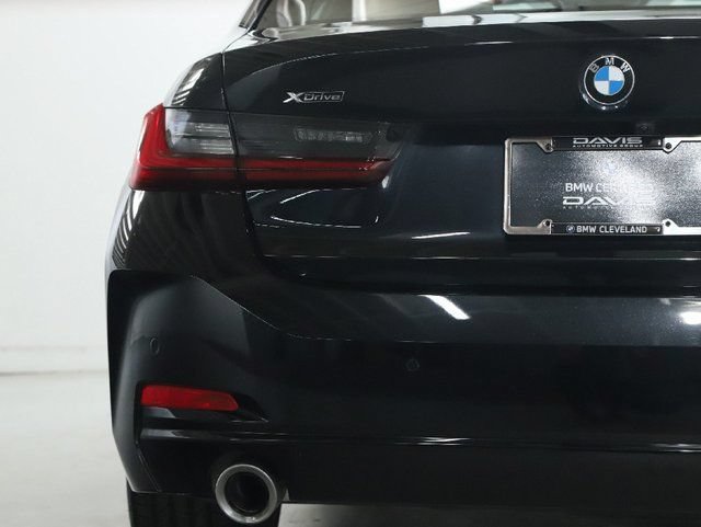 Used 2023 BMW 330i xDrive Sedan w/ Premium Package AWD/4WD image 44