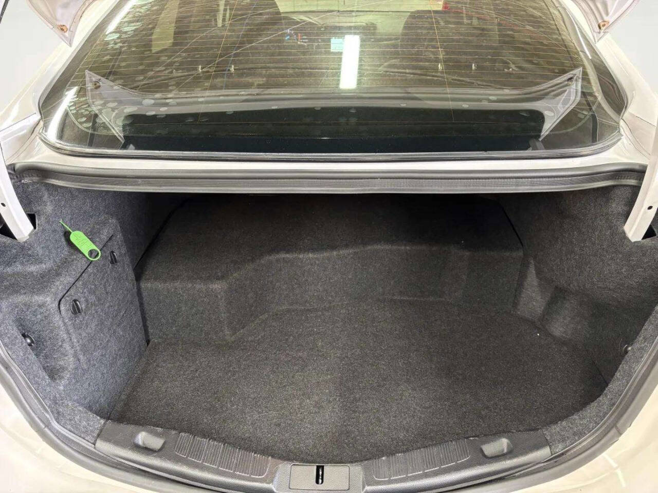 Used 2018 Ford Fusion SE w/ Equipment Group 601A image 16