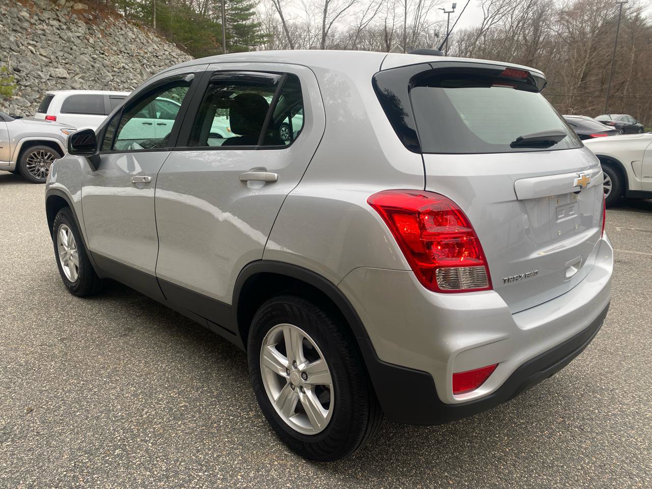 Used 2020 Chevrolet Trax LS AWD/4WD image 3