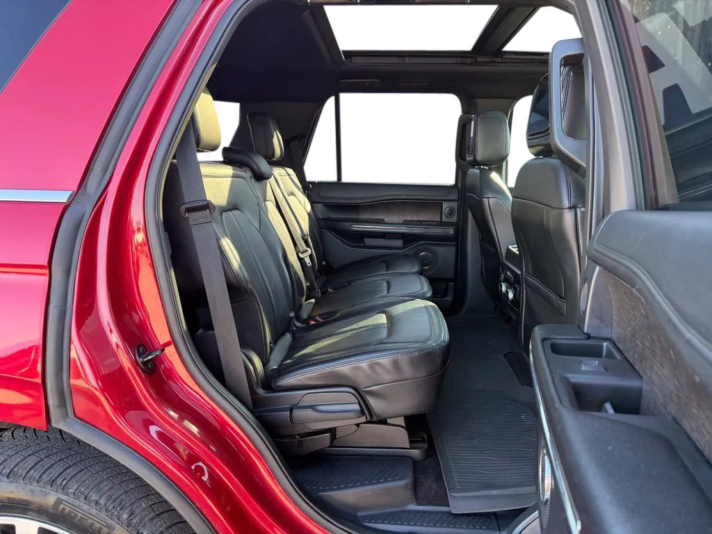 Used 2021 Ford Expedition Limited AWD/4WD image 30
