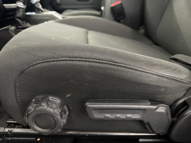 Used 2021 Jeep Wrangler Unlimited Sport AWD/4WD image 17