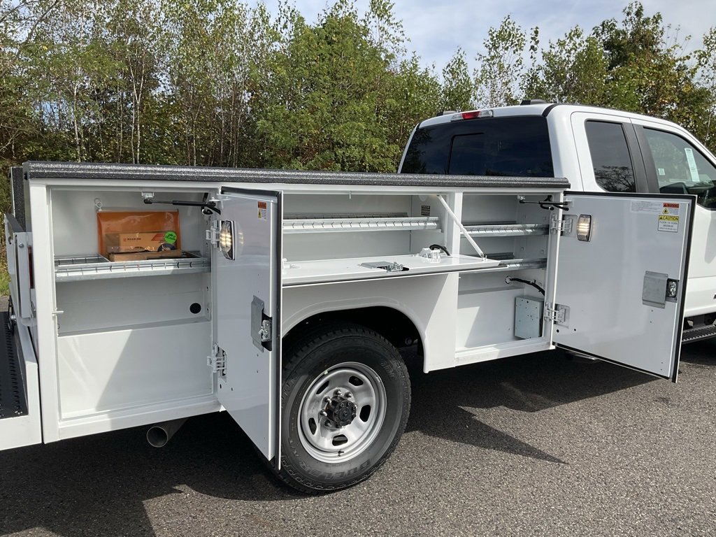 New 2026 Ford F350 XL w/ XL Chrome Package image 6