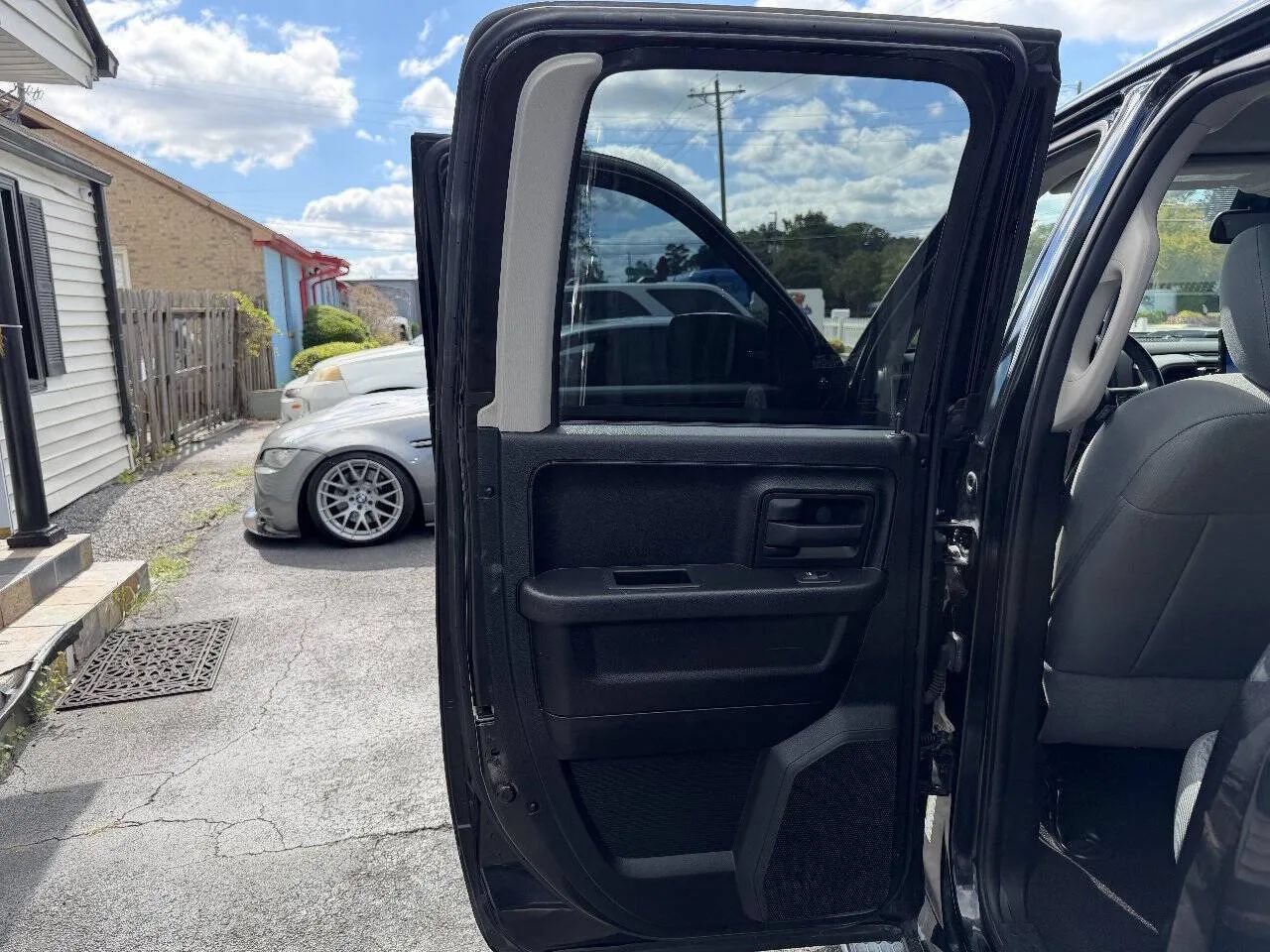 Used 2015 RAM 1500 Express AWD/4WD image 23