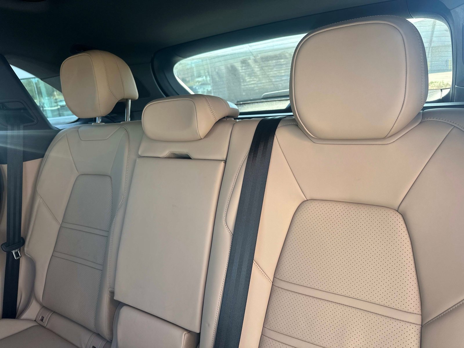 Certified 2023 Porsche Cayenne image 16