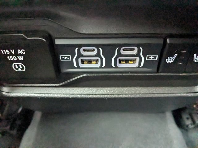 Used 2023 Jeep Grand Cherokee Limited AWD/4WD image 18