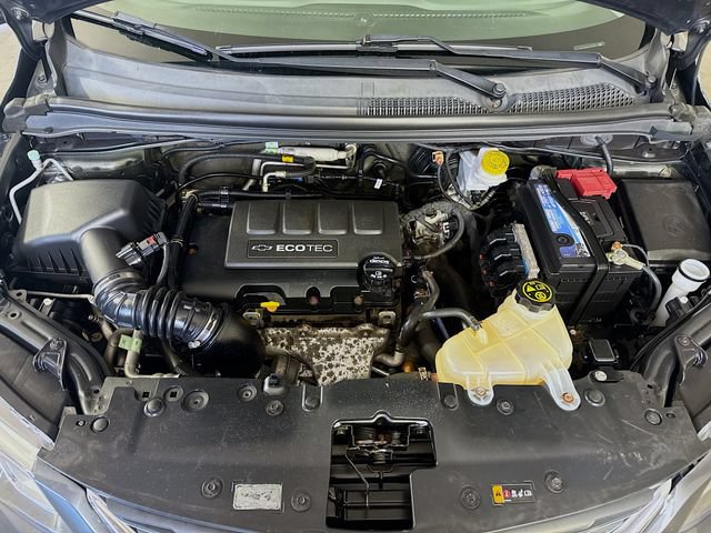 Used 2019 Chevrolet Sonic LT FWD image 29