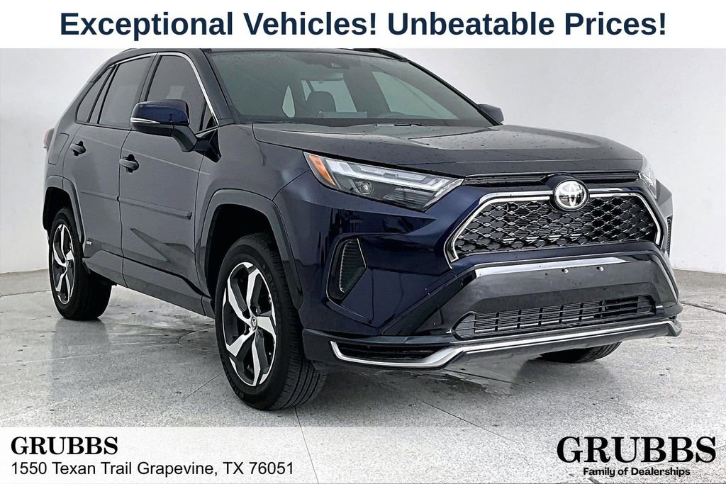 Used 2025 Toyota RAV4 SE