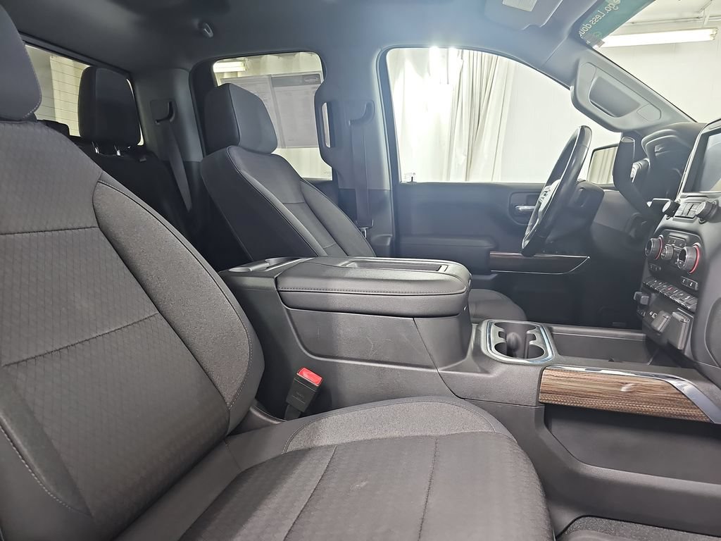 Certified 2020 Chevrolet Silverado 1500 RST AWD/4WD image 13