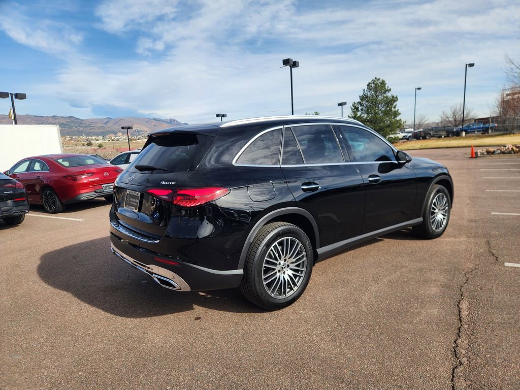 Used 2026 Mercedes-Benz GLC 300 4MATIC image 3