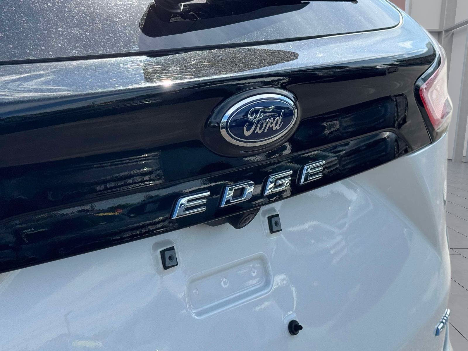 Certified 2024 Ford Edge SEL w/ Convenience Package AWD/4WD image 8