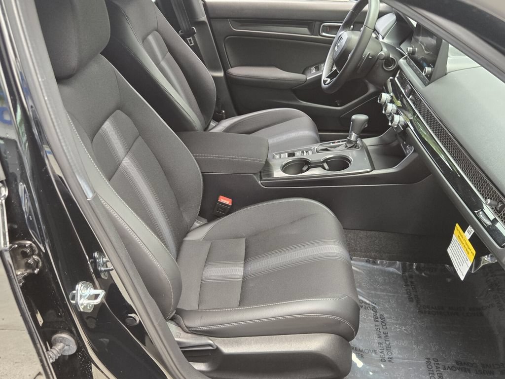 Used 2025 Honda Civic Sport image 17