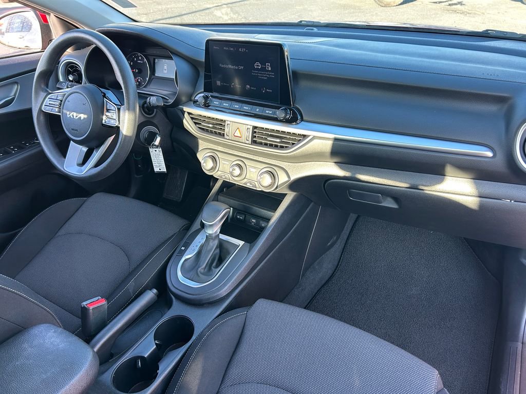 Used 2024 Kia Forte LXS w/ LXS Technology Package image 29