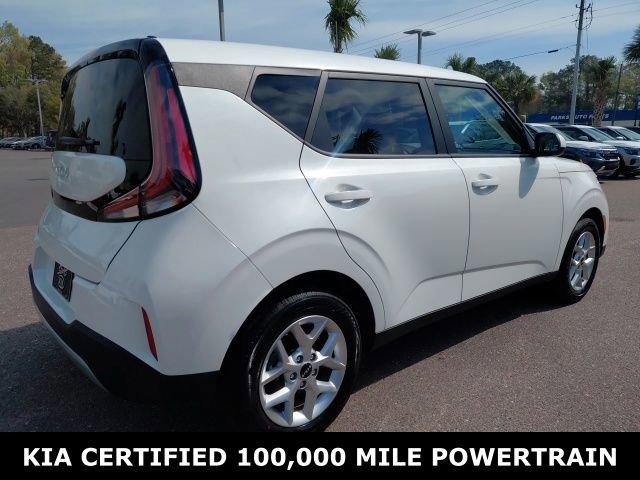 Certified 2025 Kia Soul LX image 5