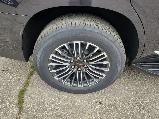 New 2026 GMC Yukon Elevation w/ Elevation Premium Package AWD/4WD image 5