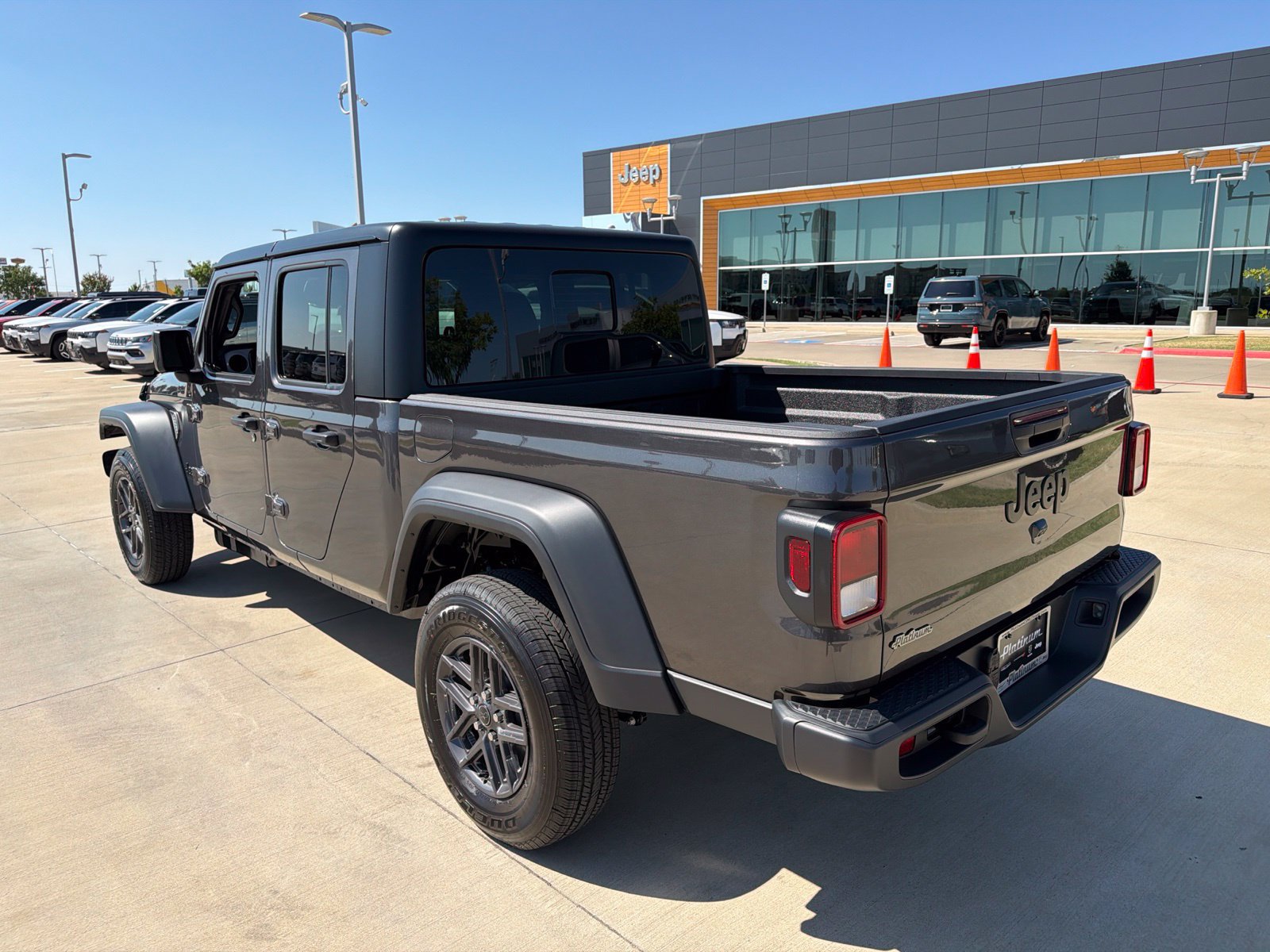 New 2026 Jeep Gladiator Sport AWD/4WD image 3