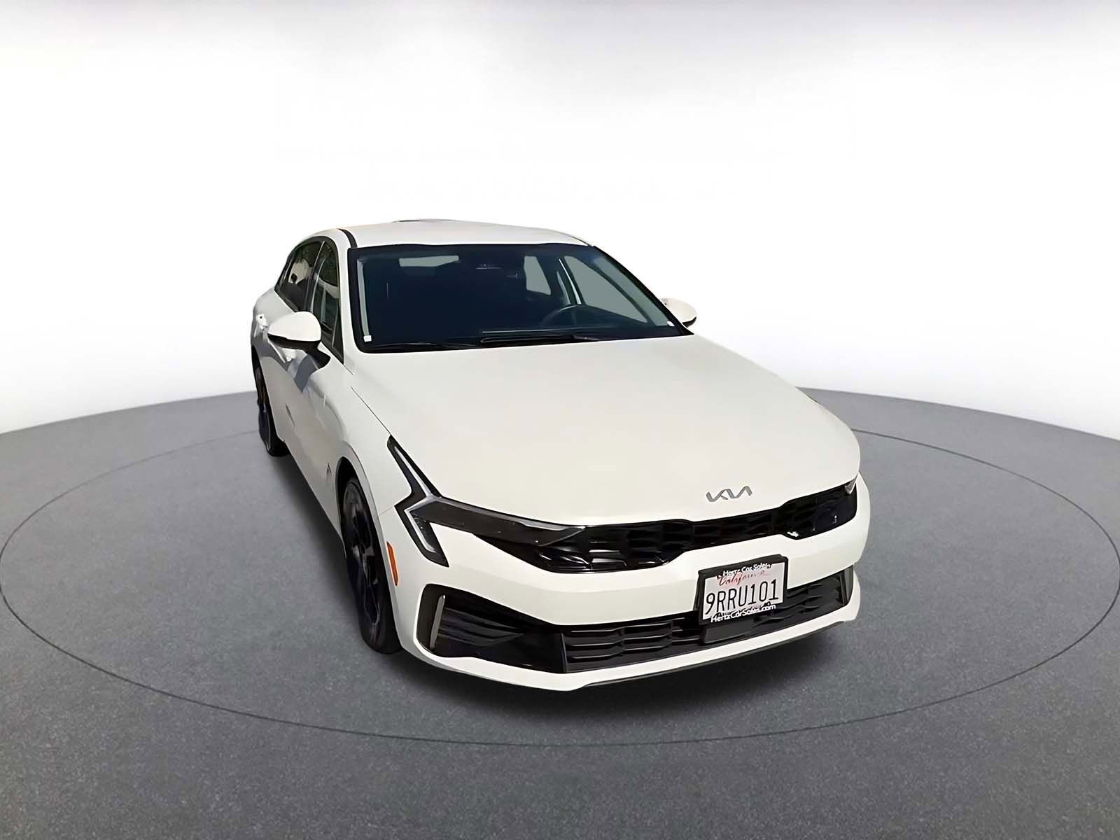 Used 2025 Kia K5 LXS image 3