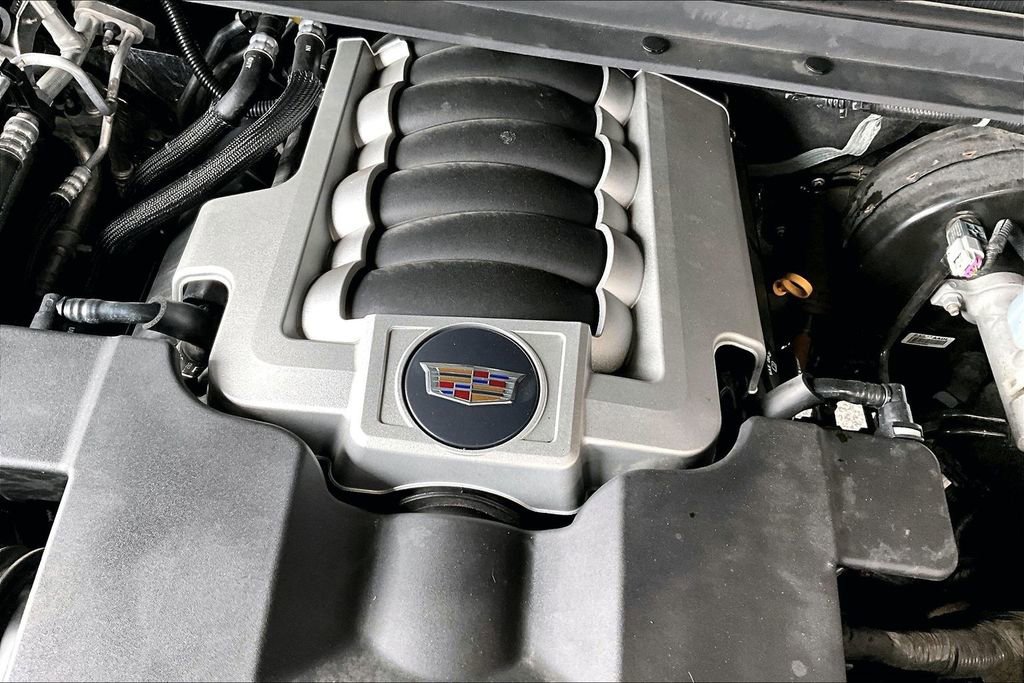 Used 2019 Cadillac Escalade Premium Luxury image 36