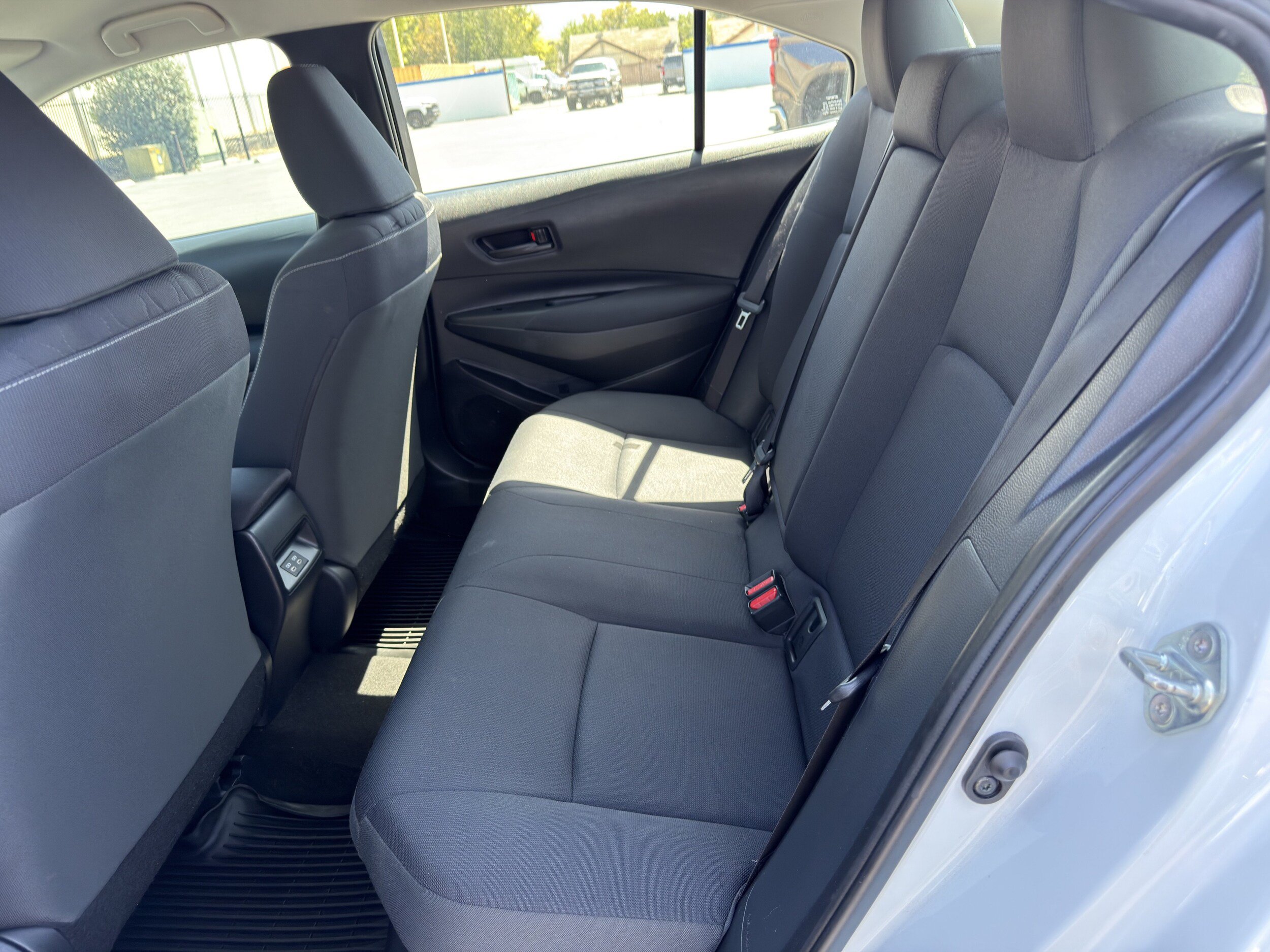 Used 2024 Toyota Corolla LE FWD image 16