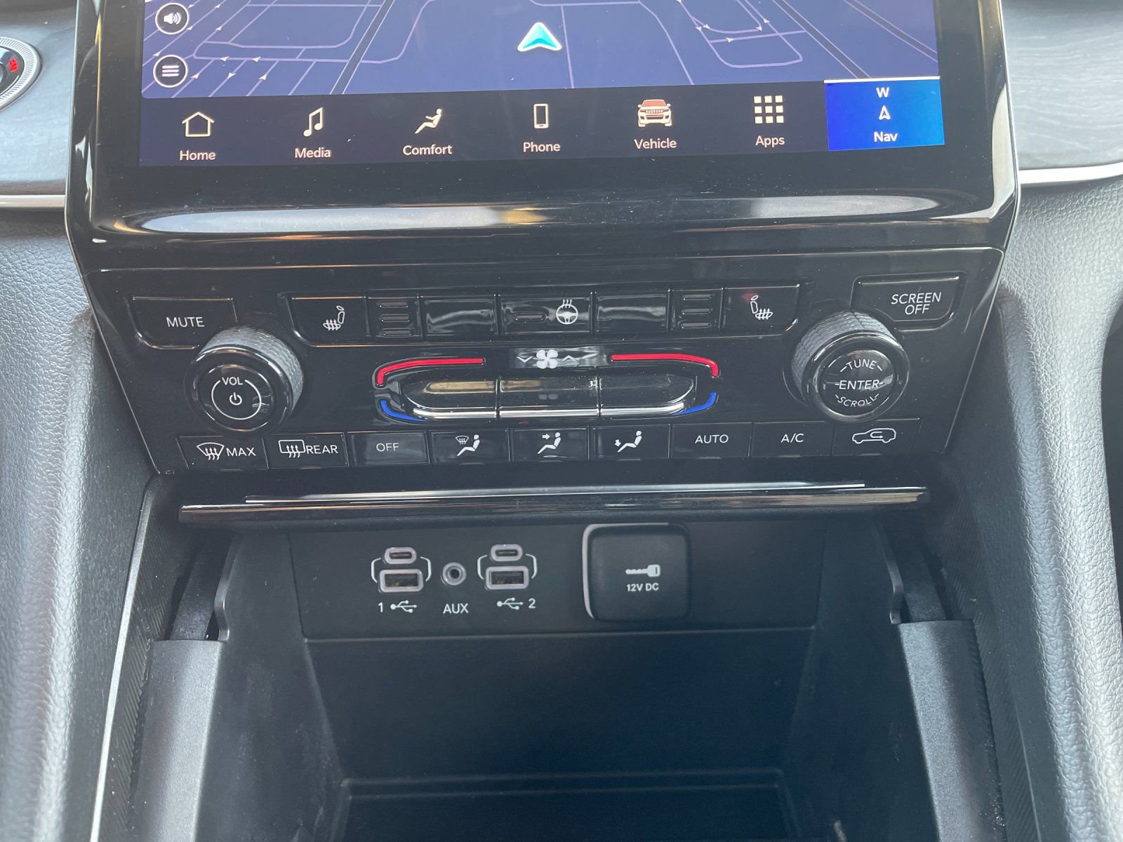 Used 2024 Jeep Grand Cherokee Limited w/ Trailer Tow Package image 23