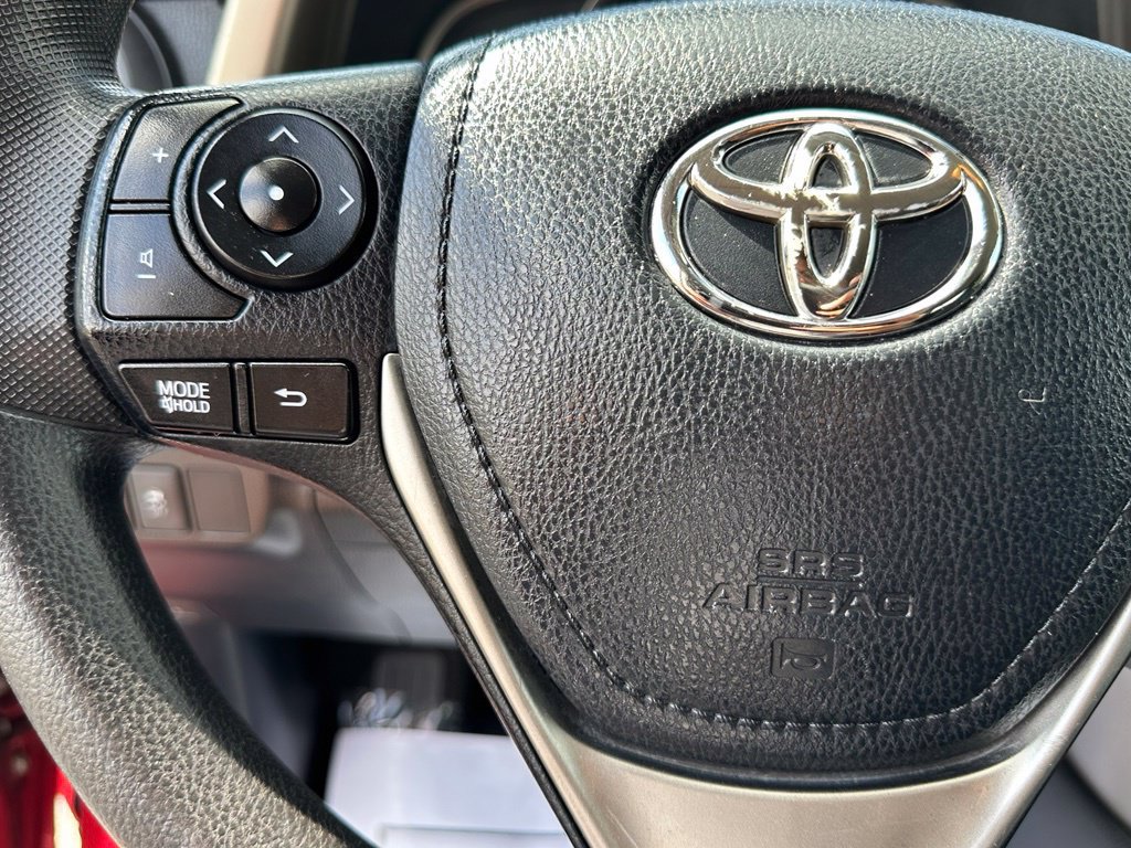 Used 2014 Toyota RAV4 LE FWD image 23