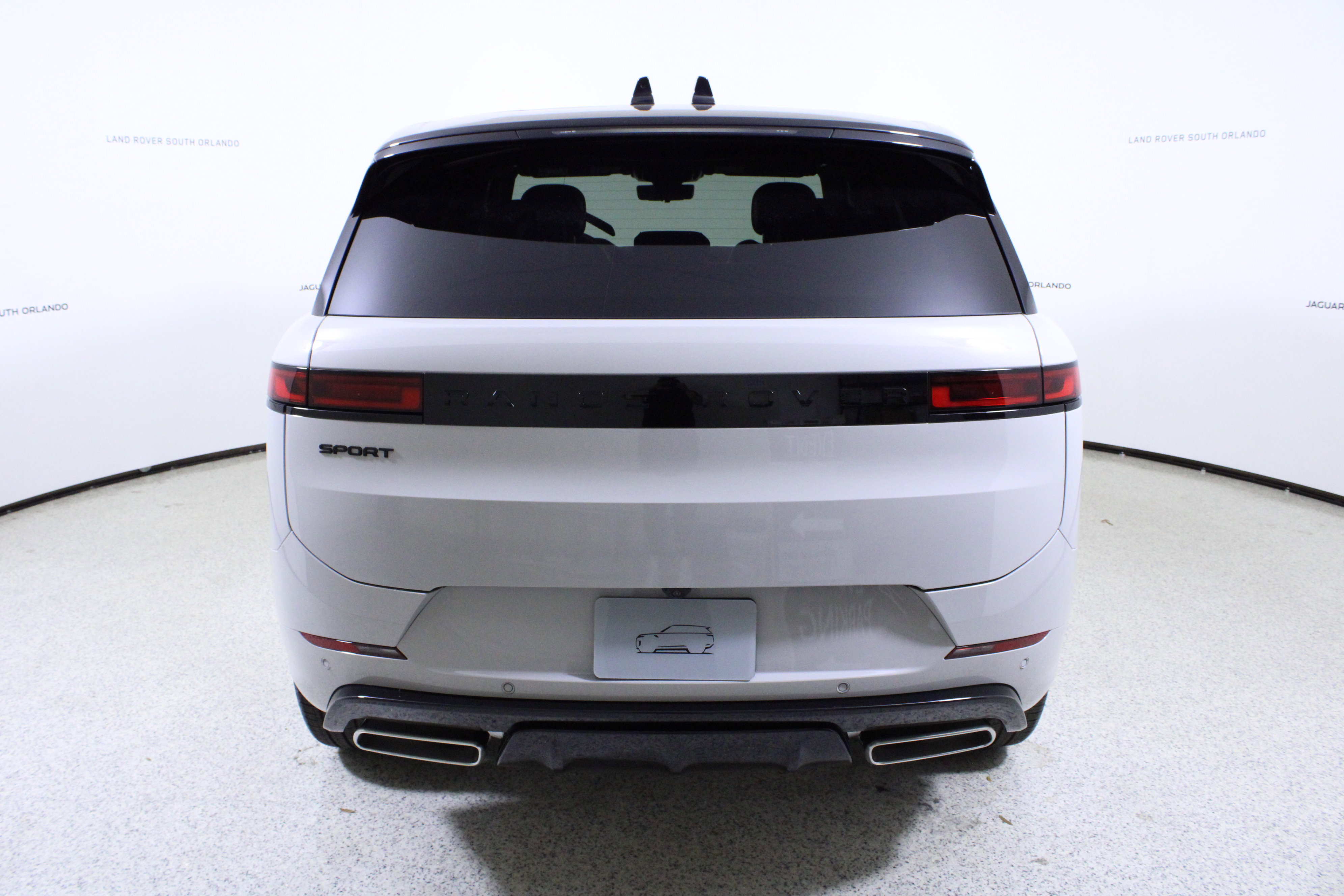 New 2026 Land Rover Range Rover Sport Dynamic SE AWD/4WD image 6