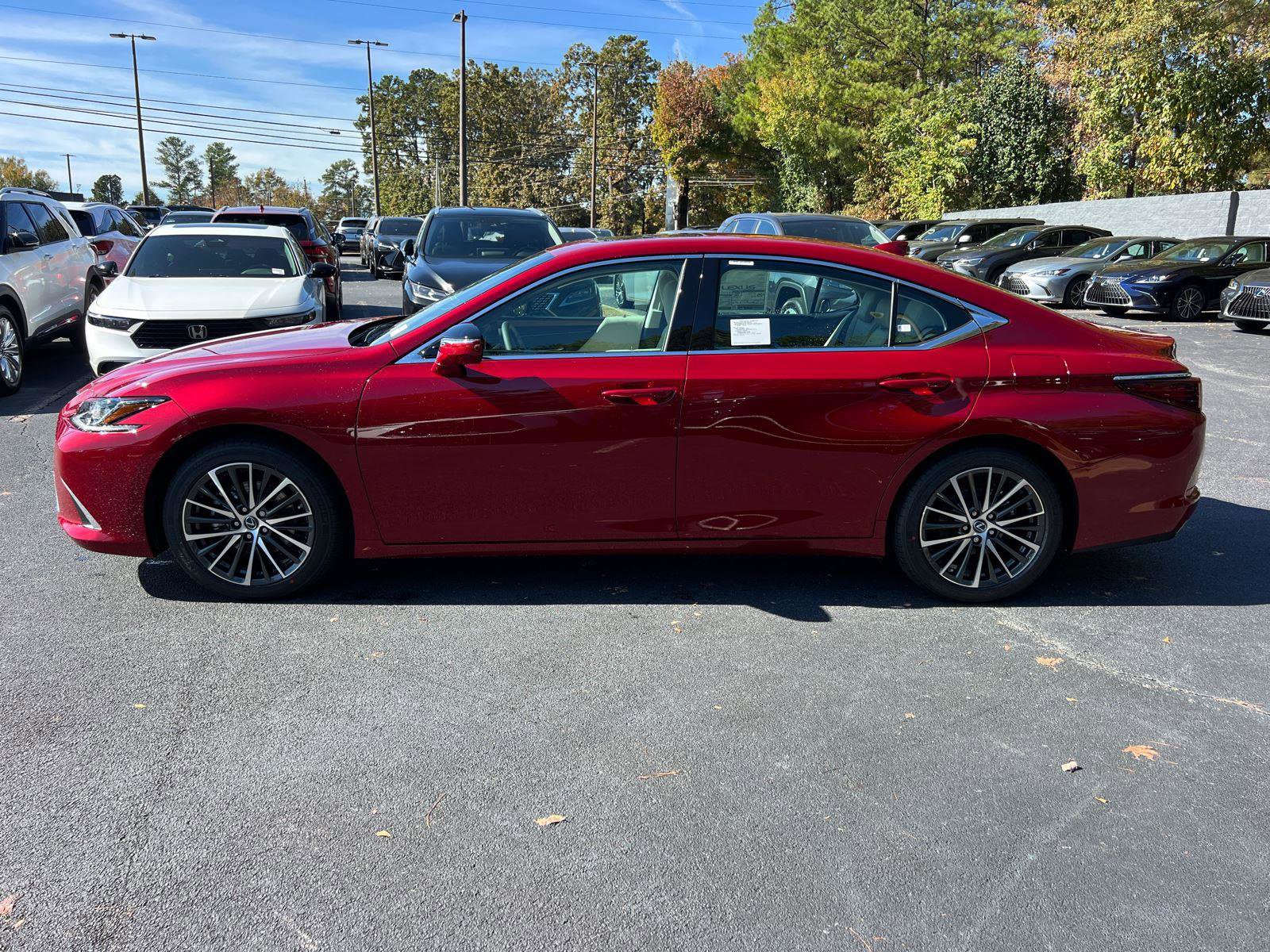 New 2025 Lexus ES 350 w/ Premium Package image 9