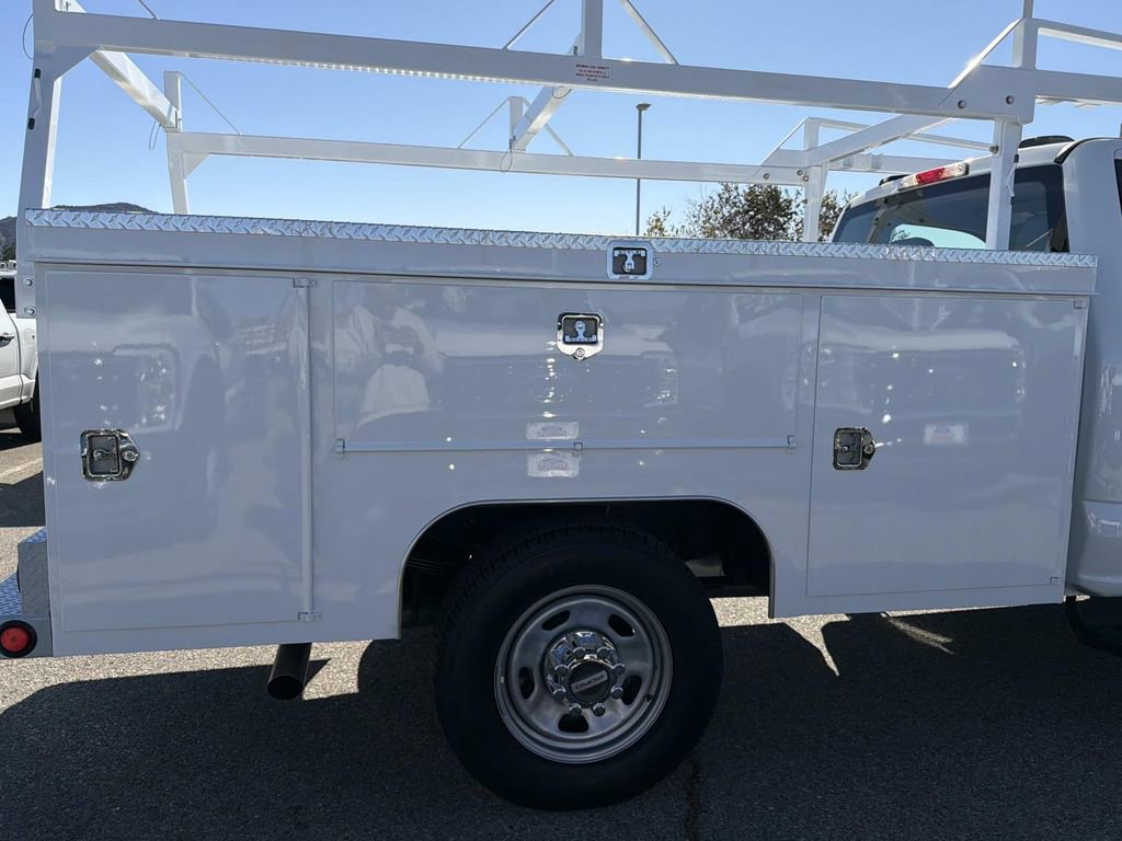 New 2026 Ford F350 XL w/ XL Chrome Package image 23